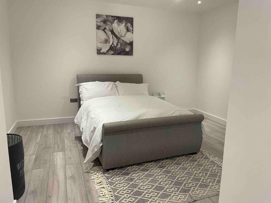 Stylish And Cosy 2 Bedroom Flat In Croydon Buitenkant foto