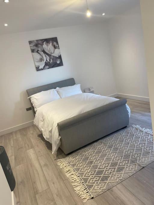 Stylish And Cosy 2 Bedroom Flat In Croydon Buitenkant foto